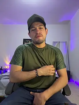 williamsmiiths16 online show from May 7, 11:54 am