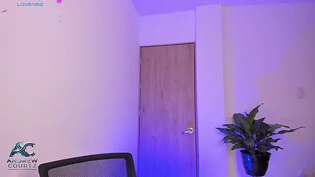 andrew courtzz online show from June 13, 6:28 pm