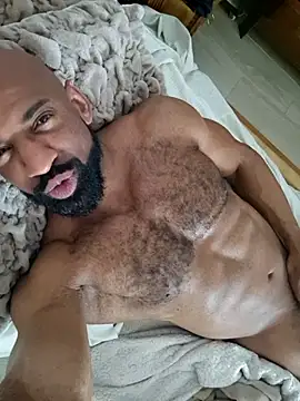 baddblake43 online show from May 2, 9:45 am