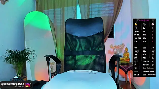  YOURHERO online show from May 2, 11:18 pm
