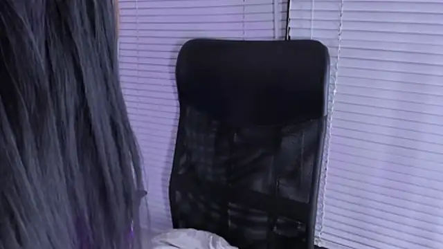 IvyKarter online show from June 25, 2:14 am