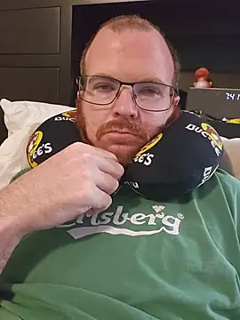 gingerginger111 online show from August 5, 11:43 pm