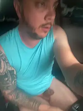 Diegohernan17 online show from July 1, 9:37 pm