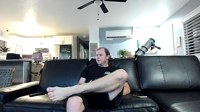 Studmuffin4you online show from August 2, 4:44 am