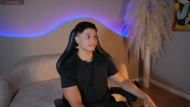 Noah Clarkk online show from July 21, 5:37 pm