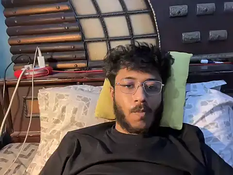 Sexy  Nerd online show from May 17, 12:01 pm