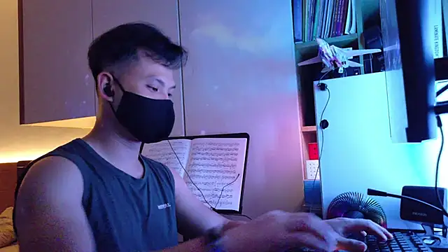 OnlyHand9x online show from June 12, 4:49 pm