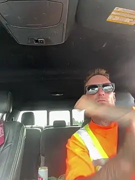 WIDBIGWHITECOCK online show from May 28, 9:35 pm