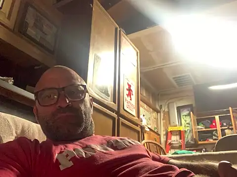 calimeatstick online show from May 18, 11:05 am