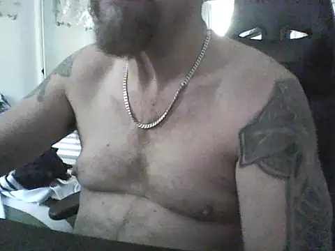 loudandproud online show from June 5, 5:23 am