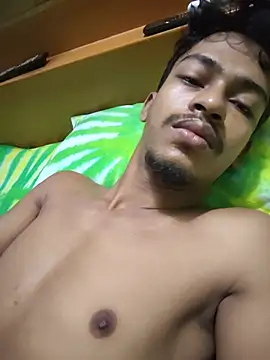 RAKIB5676 online show from May 18, 11:53 pm