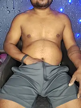 Exotic-criti online show from August 3, 4:57 pm
