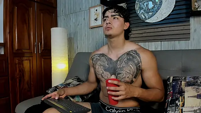 elliot colton online show from May 3, 8:33 pm