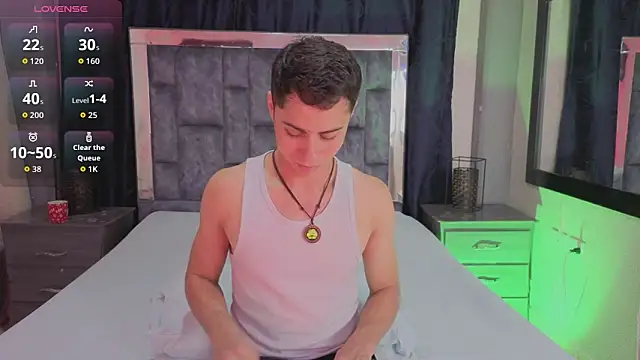 LeoMonnroe online show from May 11, 7:11 pm