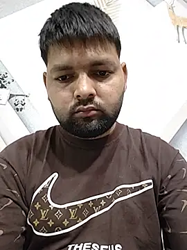 Pulkeet1433 online show from May 27, 9:34 pm