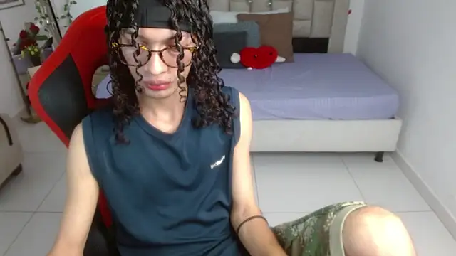 Axel fox77 online show from May 24, 1:33 am