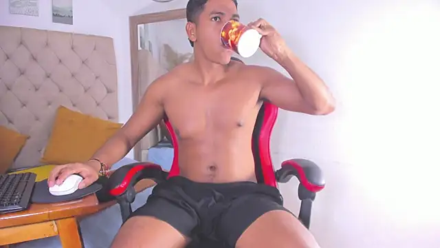 noah sthone online show from June 4, 11:05 am