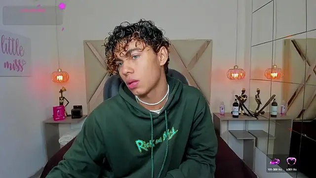 Anyelo Twink online show from June 15, 4:37 am