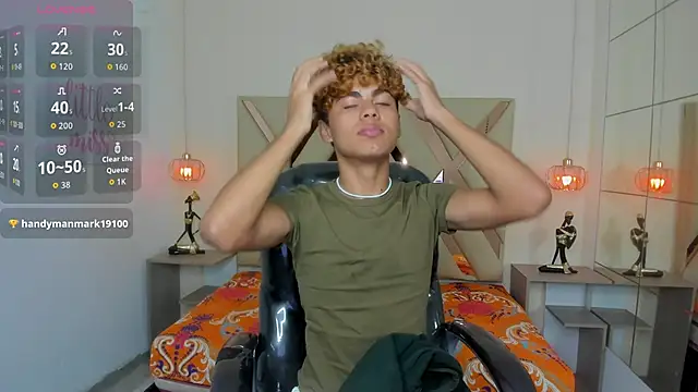 Anyelo Twink online show from May 3, 5:21 am
