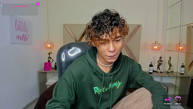 Anyelo Twink online show from June 18, 4:58 am