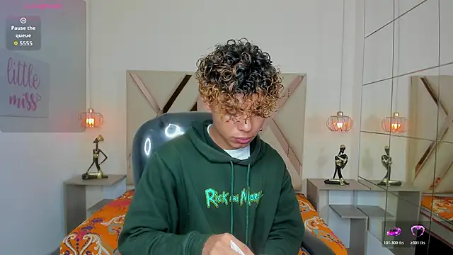 Anyelo Twink online show from April 29, 4:39 am