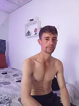torvyHot online show from June 26, 7:38 pm