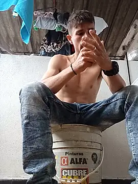 torvyHot online show from June 15, 7:39 pm