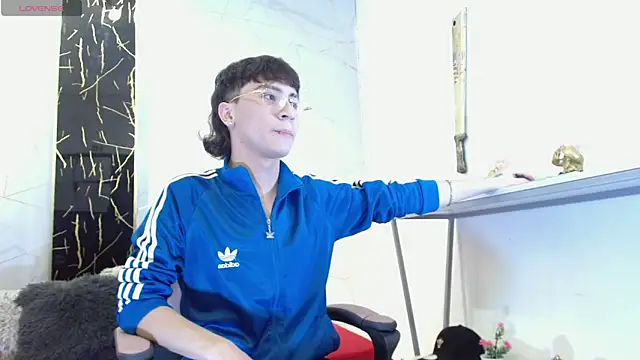 XanderGrey8 online show from May 17, 7:32 pm