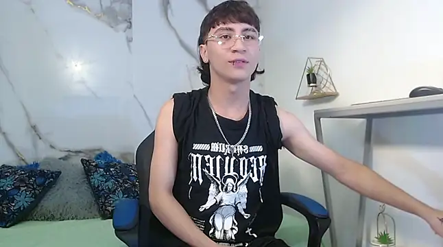 XanderGrey8 online show from May 13, 7:44 pm
