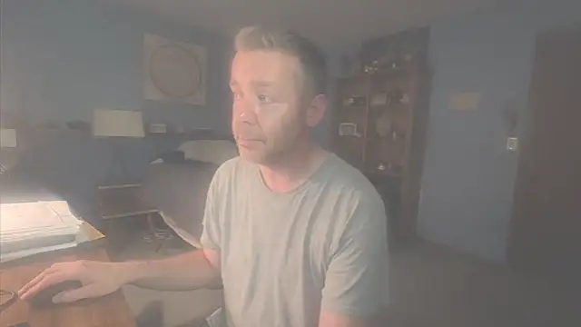 chrisw8140 online show from July 30, 3:50 am