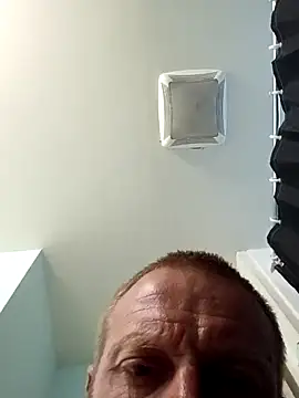 sterng6969 online show from May 18, 1:06 pm