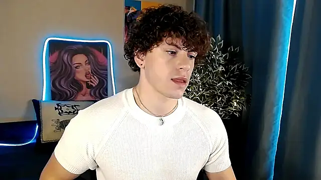 TylerGibson online show from May 14, 5:49 am
