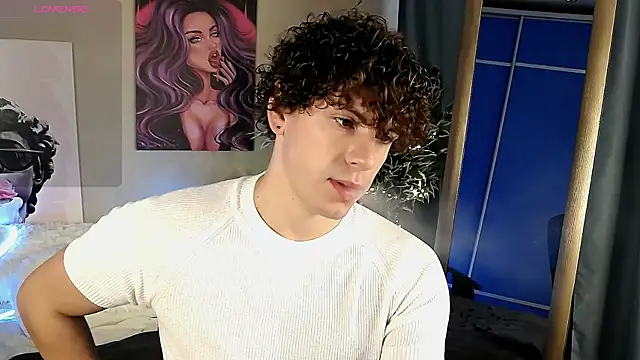 TylerGibson online show from May 23, 4:07 am