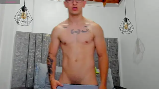 Calvin Hunter online show from June 12, 1:09 pm