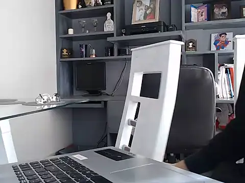 thomass1018 online show from July 15, 7:42 pm