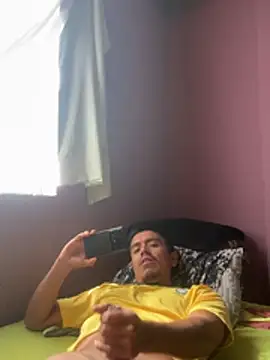 serranoandre online show from August 2, 3:43 pm