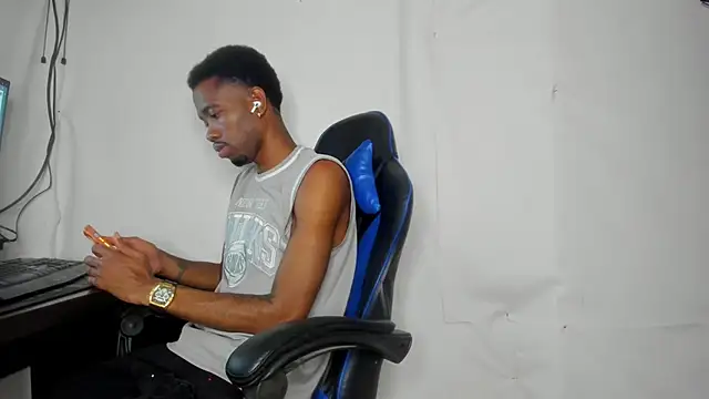 Kofi exotic 2 online show from July 26, 11:12 pm