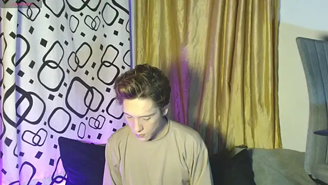 DannyParker  online show from July 17, 9:27 am