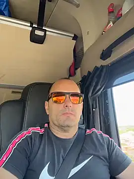 kipsy0 online show from June 9, 1:24 pm