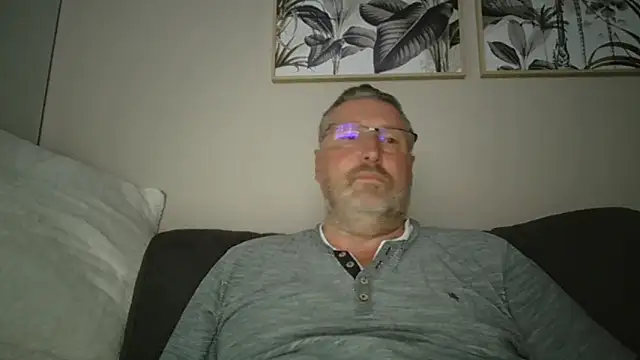 doudou310 online show from May 12, 4:10 am
