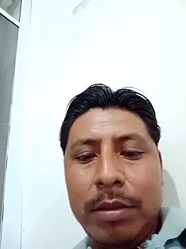elburrotio online show from May 18, 4:22 pm