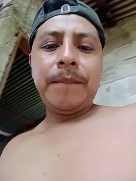 elburrotio online show from May 15, 7:11 pm