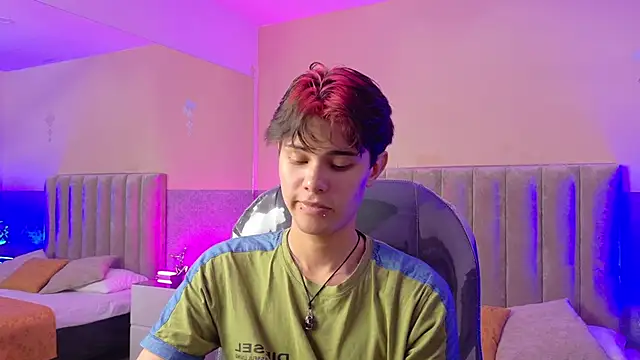 Derek Sinn online show from May 20, 8:26 pm