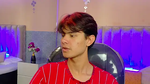 Derek Sinn online show from June 11, 7:23 pm