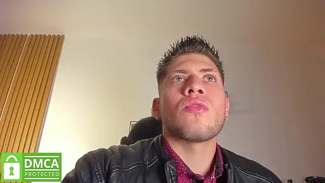 SebastianMaximoff  online show from May 12, 8:06 pm