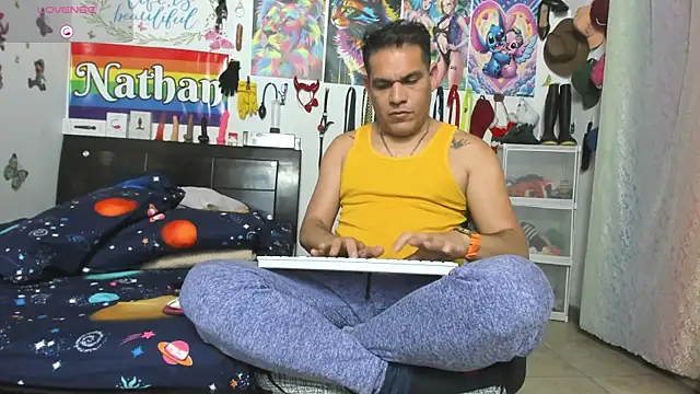 nathannathaniel online show from May 11, 1:07 am