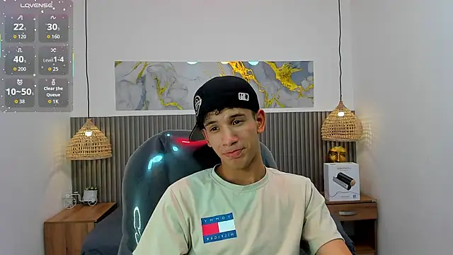 JDWhite18 online show from August 8, 9:38 am