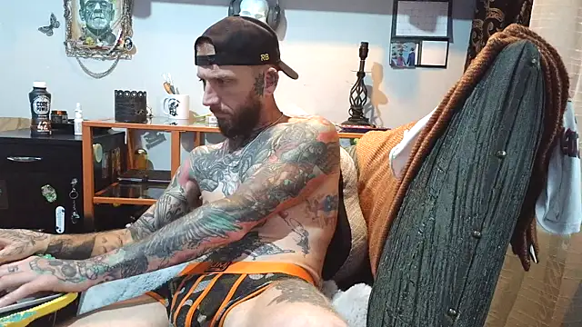 F D R  online show from May 22, 1:16 pm