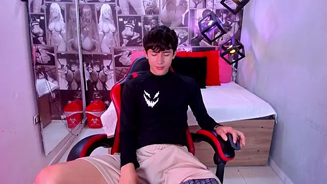 Christian Foxx online show from May 7, 2:17 pm
