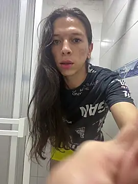 ale-noah online show from April 28, 9:14 am
